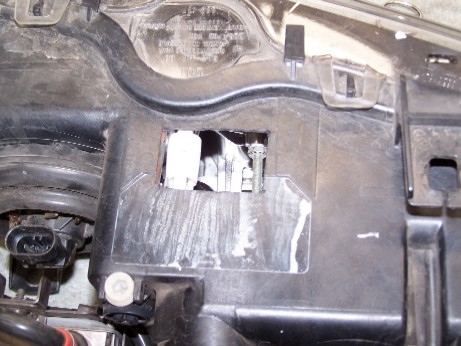 E39  Hole
